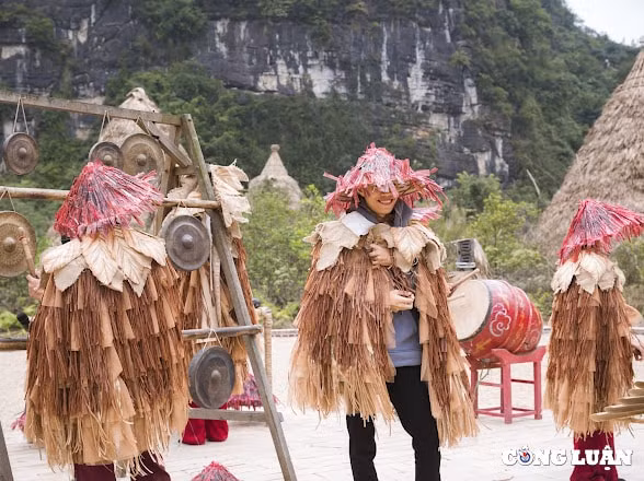 sieu thu vi voi trai nghiem sinh hoat cong dong cua cu dan co trang an tai dao khe coc hinh 5