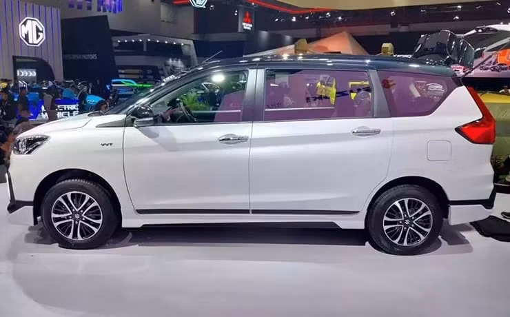 suzuki ertiga cruise hybrid trinh lang gia tu 450 trieu dong hinh 4