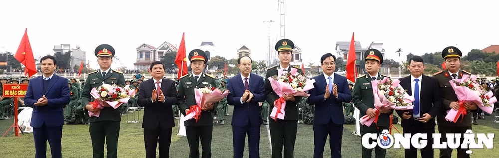 phu tho gan 2000 tan binh len duong nhap ngu tham gia nghia vu hinh 3