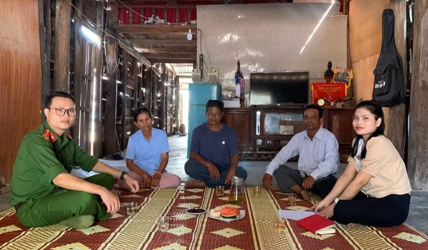 nhung bong hong o gia lai xung phong len duong nhap ngu gay sot hinh 1