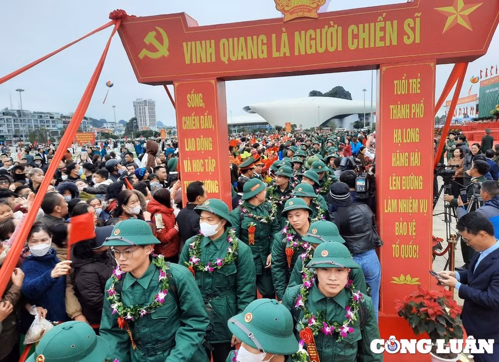 quang ninh hon 2100 thanh nien uu tu phan khoi len duong nhap ngu hinh 1