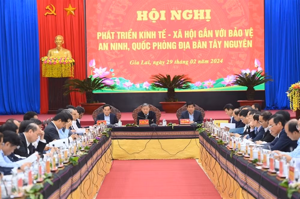 quyet liet giai quyet tu co so cac yeu to tiem an phuc tap ve an ninh trat tu vung tay nguyen hinh 1