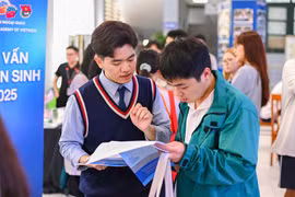 Học viện Ngoại giao “chốt” điểm sàn khối C00 vọt lên 25 điểm