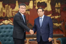 Thủ tướng Phạm Minh Chính tiếp lãnh đạo tập đoàn quản lý sàn tài sản mã hóa lớn thứ 3 thế giới