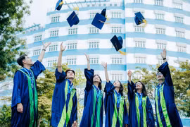 Bộ Giáo dục và Đào tạo cân nhắc bỏ xét tuyển học bạ, giới hạn nguyện vọng đại học