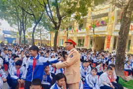 Hà Nội: Học sinh học cách phòng tránh tai nạn, ma túy và bạo lực học đường