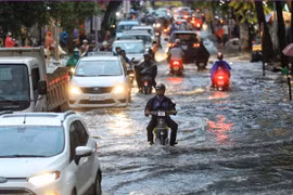 Dự báo thời tiết ngày 21/5: TP HCM gia tăng mưa lớn gây ngập