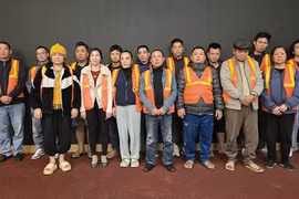 Công an Hà Nội triệt xóa sới bạc trên sông, tóm gọn 20 đối tượng đang 'sát phạt' nhau