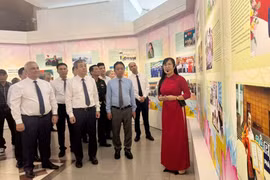Triển lãm 'Những tấm gương bình dị mà cao quý' tôn vinh 135 điển hình tiên tiến học tập theo gương Bác