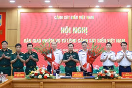 Bàn giao nhiệm vụ Tư lệnh Cảnh sát biển Việt Nam