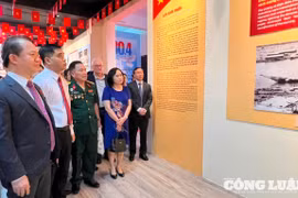 Trưng bày gần 150 tài liệu, hiện vật dịp kỷ niệm 50 năm Thống nhất đất nước