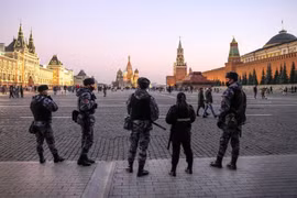 Ngân hàng trung ương Nga cảnh báo chiến lược kinh tế của Moscow đang đi sai hướng