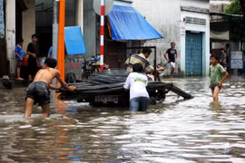 Chống ngập úng từ miền núi đến đồng bằng: Bộ NN&PTNT đề xuất giải pháp tổng thể, huy động bốn nguồn lực đầu tư