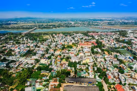 Thị trường địa ốc miền Trung phân hóa mạnh: Nơi bứt tốc giá bán, nơi giữ nhịp ổn định