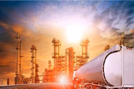 Giá dầu Brent có thể vượt 80 USD khi căng thẳng Mỹ-Nga leo thang
