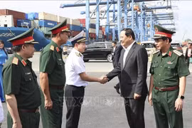 Thủ tướng Lào Sonexay Siphandone thăm Tổng Công ty Tân cảng Sài Gòn
