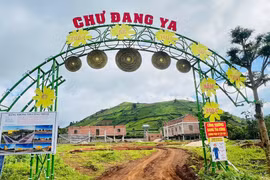 Gia Lai: Nhà rông gần 10 tỷ dưới chân núi lửa Chư Đăng Ya có nguy cơ phải phá dỡ