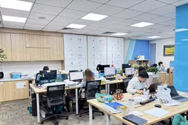 Dân văn phòng dễ mắc các bệnh xương khớp