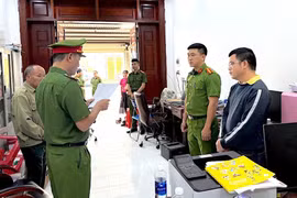 Gia Lai: Khởi tố giám đốc và phó giám đốc làm giả con dấu, tài liệu cơ quan tổ chức