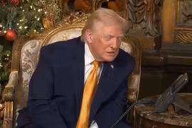 Ông Trump nhận cuộc gọi Giáng sinh từ trẻ em khắp nước Mỹ