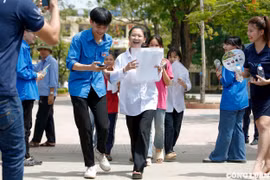 Hà Nội: 5.020 thanh niên tình nguyện tiếp sức sĩ tử tại kỳ thi lớp 10