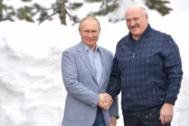 Ông Lukashenko tiến tới chiến thắng áp đảo trong cuộc bầu cử Belarus