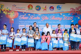 Mang xuân yêu thương đến với hơn 3.000 trẻ em có hoàn cảnh khó khăn