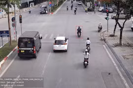 Sau gần 2 tháng, camera AI phát hiện hơn 7.000 người vượt đèn đỏ ở Hà Nội