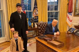Tỷ phú Elon Musk bị chất vấn về tính minh bạch của DOGE và các xung đột lợi ích