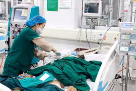 10 ngày Tết uống rượu liên tục, một người nguy kịch