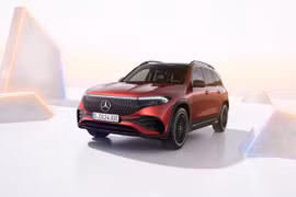 SUV điện Mercedes-Benz EQB 250+ FL giá hơn 2,3 tỷ đồng tại Việt Nam