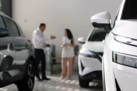 Nên mua xe điện ngay hay chờ công nghệ tiến xa hơn?