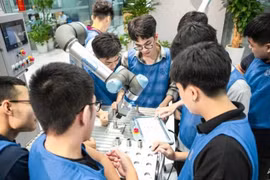 Các trường đua nhau mở ngành bán dẫn, sinh viên có nhiều cơ hội việc làm, thu nhập cao