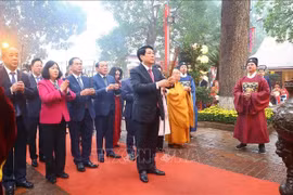 Chủ tịch nước Lương Cường chủ trì Lễ dâng hương khai Xuân tại Hoàng thành Thăng Long