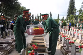 Gia Lai: Tổ chức truy điệu, an táng 18 hài cốt liệt sĩ ở Ia Boòng