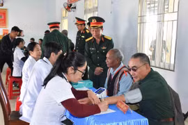 Gia Lai: Hơn 300 người dân ở biên giới được khám bệnh, cấp phát thuốc miễn phí