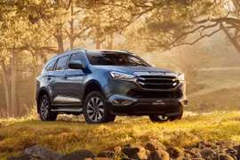 Giá xe Isuzu mu-X giảm sâu đến 330 triệu đồng tại đại lý