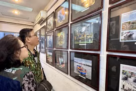 Triển lãm ảnh '80 năm hào khí miền Đông'