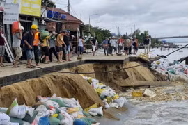 Hỗ trợ khẩn cấp 100 tỷ đồng cho TP Đà Nẵng khắc phục thiệt hại do mưa lũ