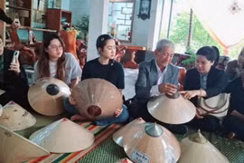 Gia Lai có thêm sản phẩm du lịch làng nghề nón ngựa Phú Gia