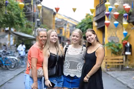 Việt Nam đón gần 10,7 triệu lượt khách quốc tế trong 6 tháng đầu năm 2025