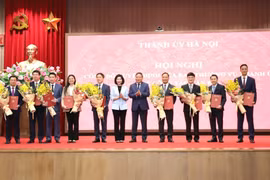 Hà Nội công bố 9 quyết định về công tác cán bộ