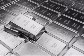 Giá bạc tăng vọt, đồng đô la đang mất giá trị?