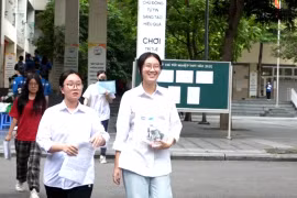 Thi tốt nghiệp THPT 2025: Sĩ tử hoàn thành môn thi Toán, đánh giá đề thi có độ phân hoá cao