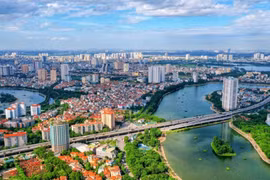 Bất động sản Hà Nội 'hết dư địa', nhà đầu tư ùn ùn 'săn đất' tỉnh lẻ?