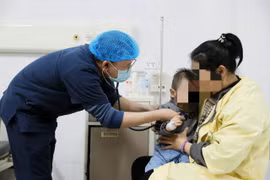 Chuyên gia chia sẻ cách phòng bệnh, chữa bệnh cúm A cho trẻ