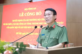 Bộ Công an trao quyết định cho 34 Giám đốc Công an tỉnh, thành sau sáp nhập