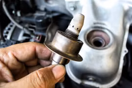 Có thể vệ sinh cảm biến O2 của xe không và vì sao cần làm điều đó?