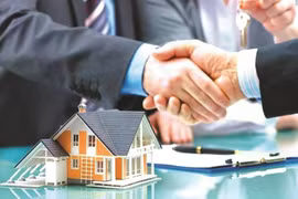Phí cấp chứng chỉ hành nghề môi giới bất động sản dự kiến 300.000 đồng