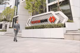 Techcombank không còn "bán thuê", lập công ty bảo hiểm "may đo" cho người Việt